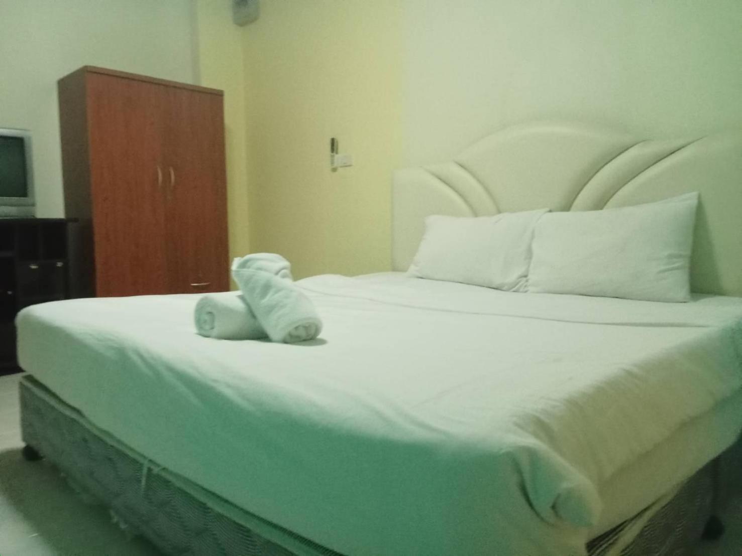 Castaway'S 420 Hotel Hua Hin Exterior photo